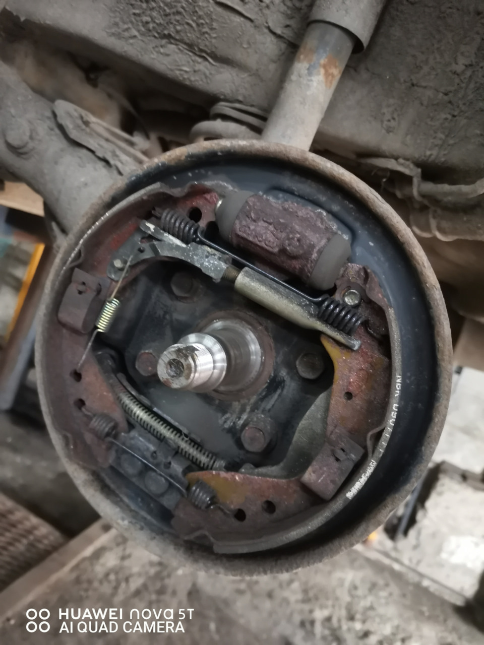 Сегодня меняем ступицу — Honda Fit Aria, 1,5 л, 2003 года | визит на ...