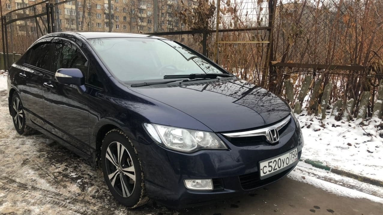 Honda Civic 4D (8G) 1.8 бензиновый 2008 | первый авто на DRIVE2