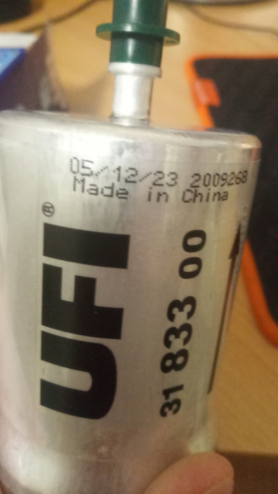 Топливный Фильтр UFI 31.833.00 — Volkswagen Golf Mk6, 1,6 л, 2010 года ...