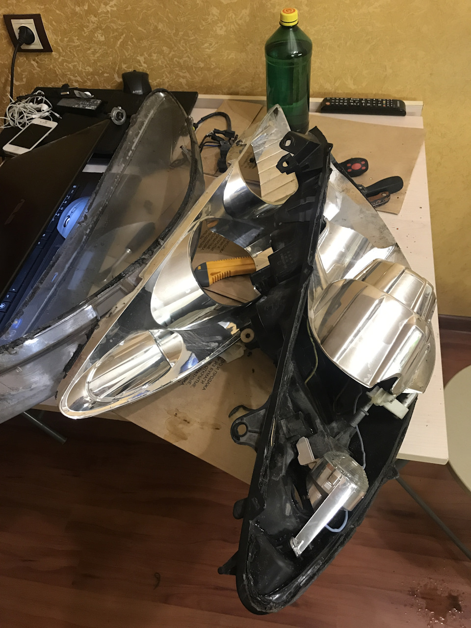 Ремонт правой фары. — Peugeot 307, 1,6 л, 2006 года | своими руками ...