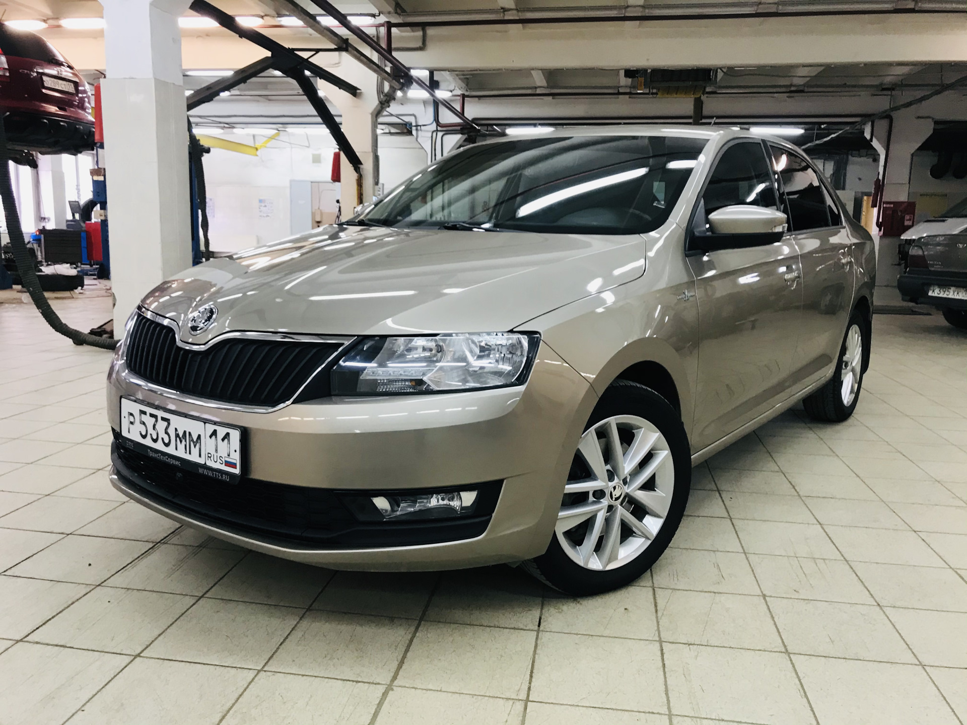 Skoda Rapid Titanium.