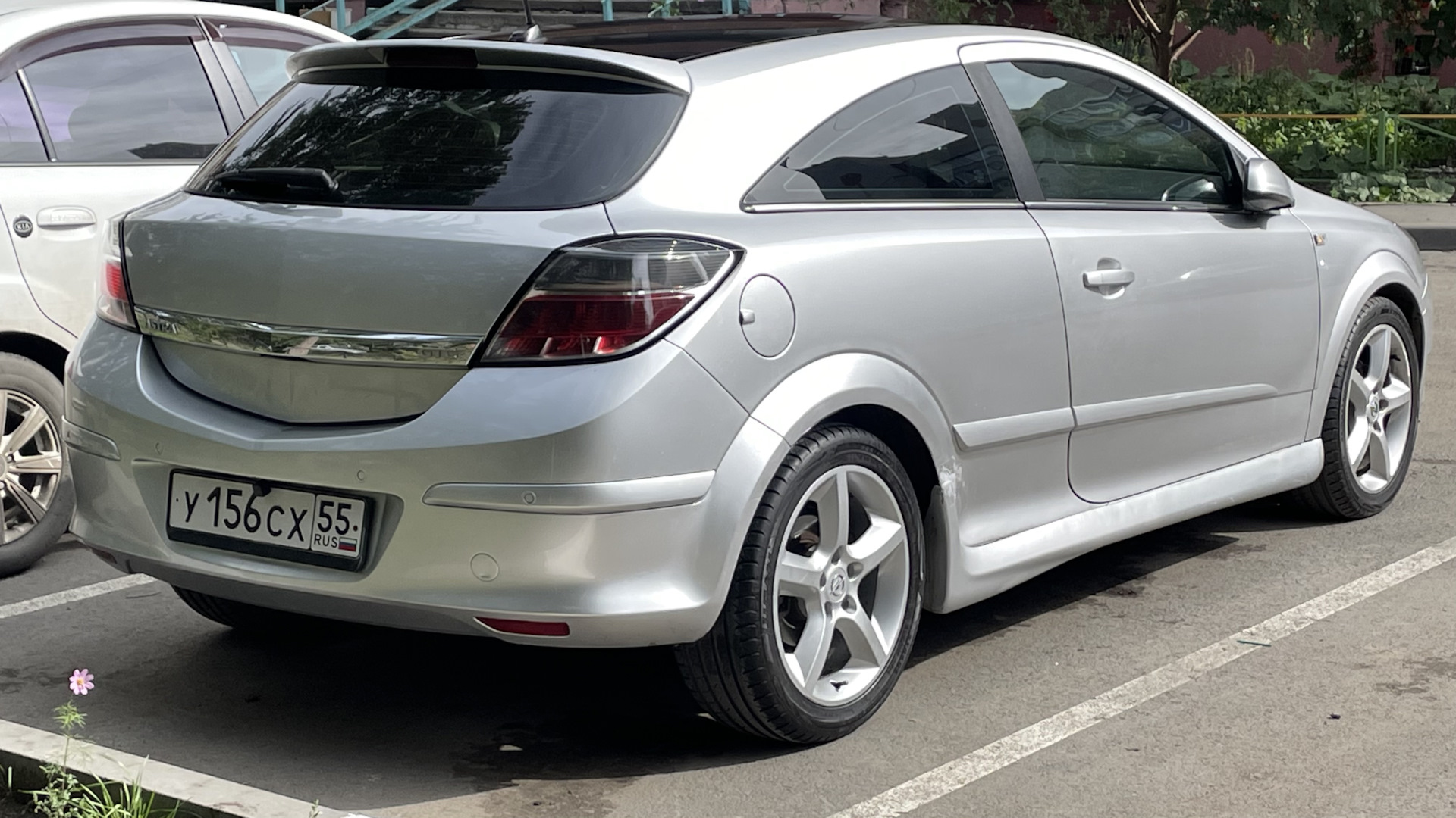 Проблема с зарядом — Opel Astra H GTC, 1,8 л, 2006 года | поломка | DRIVE2