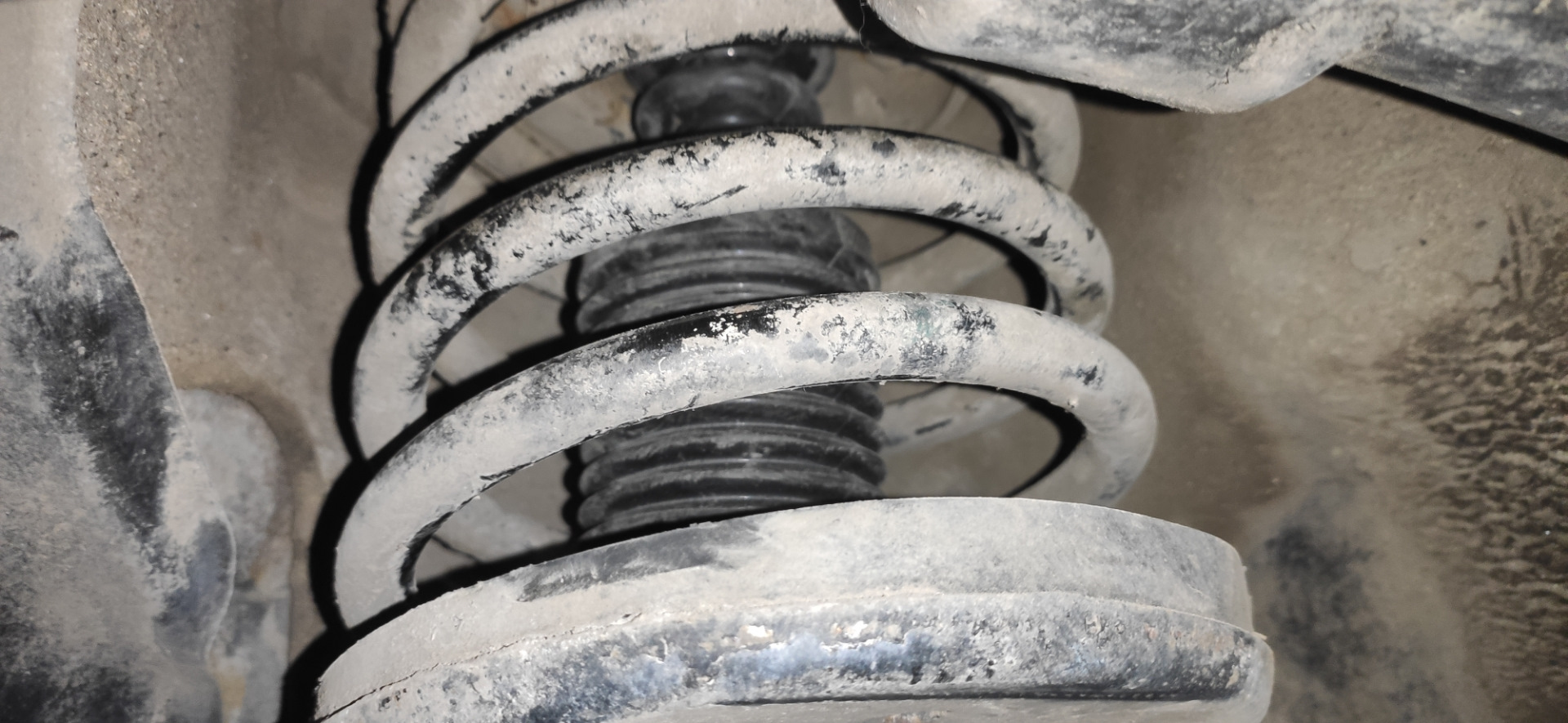 Замена пыльника стойки без снятия — Mitsubishi Lancer IX, 2 л, 2006 ...