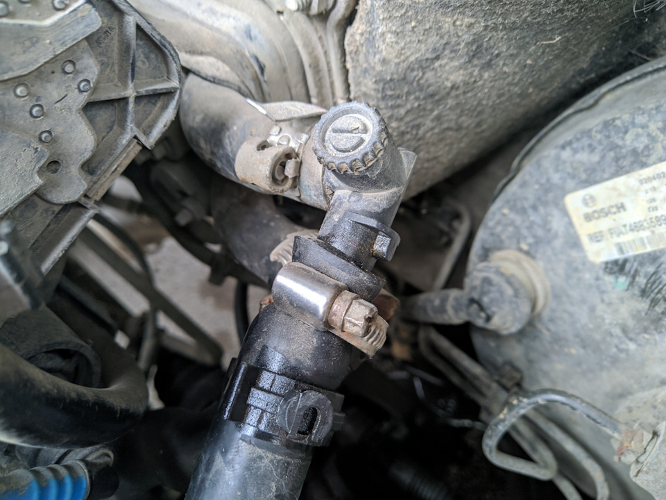 "Доброе утро", антифриз вытек! — FIAT Albea, 1,4 л., 2009 года | своими ...