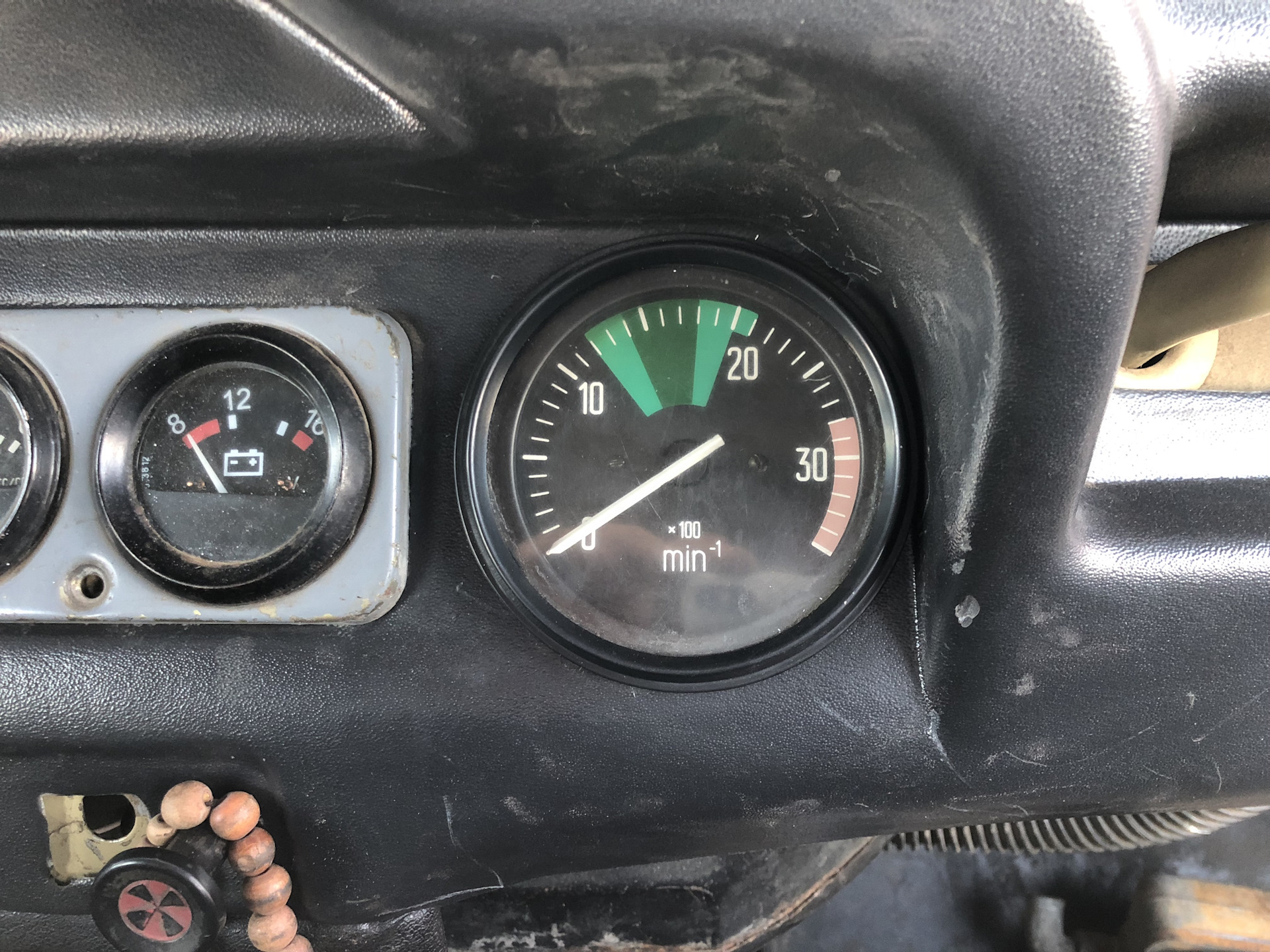 тахометр на уаз 469