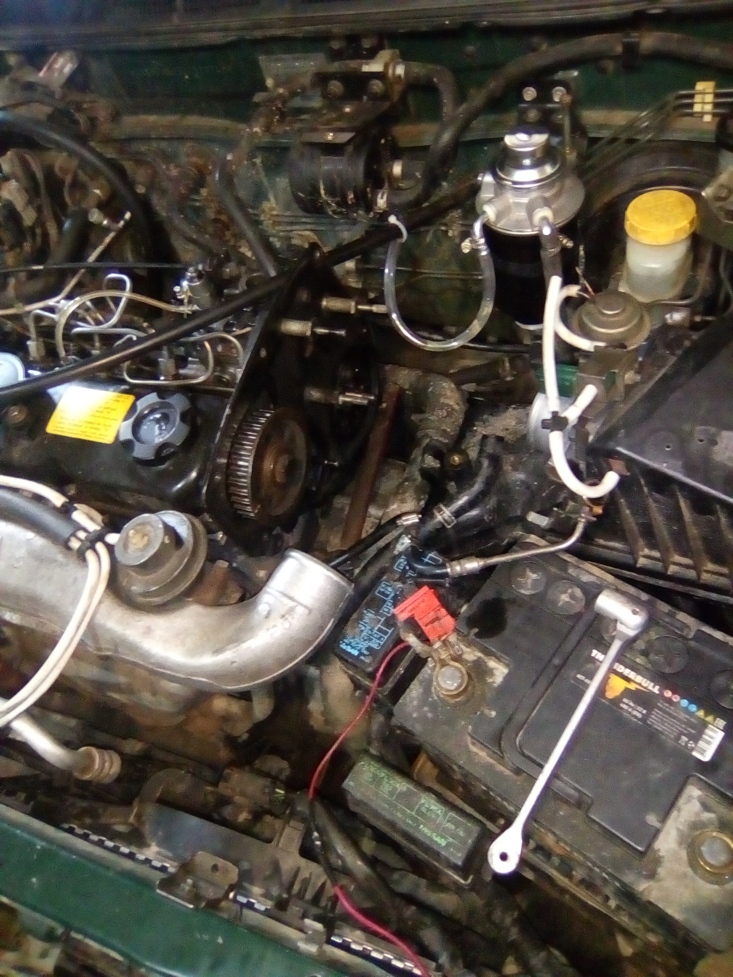 Замена сальника ТНВД — Nissan Almera I (N15), 2 л, 1998 года | своими ...