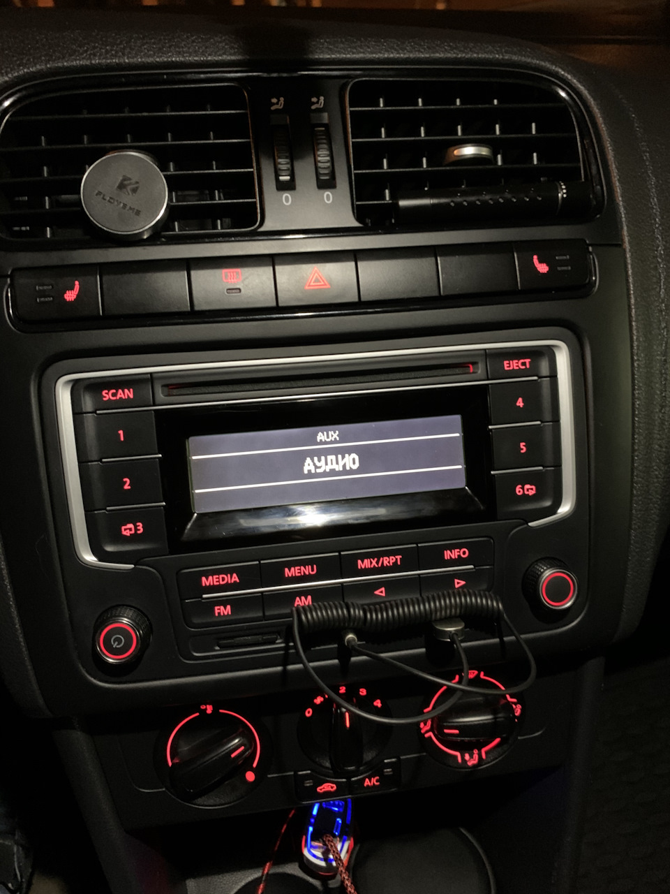 Aux Bluetooth — Volkswagen Polo Sedan, 1,6 л, 2015 года | аксессуары |  DRIVE2