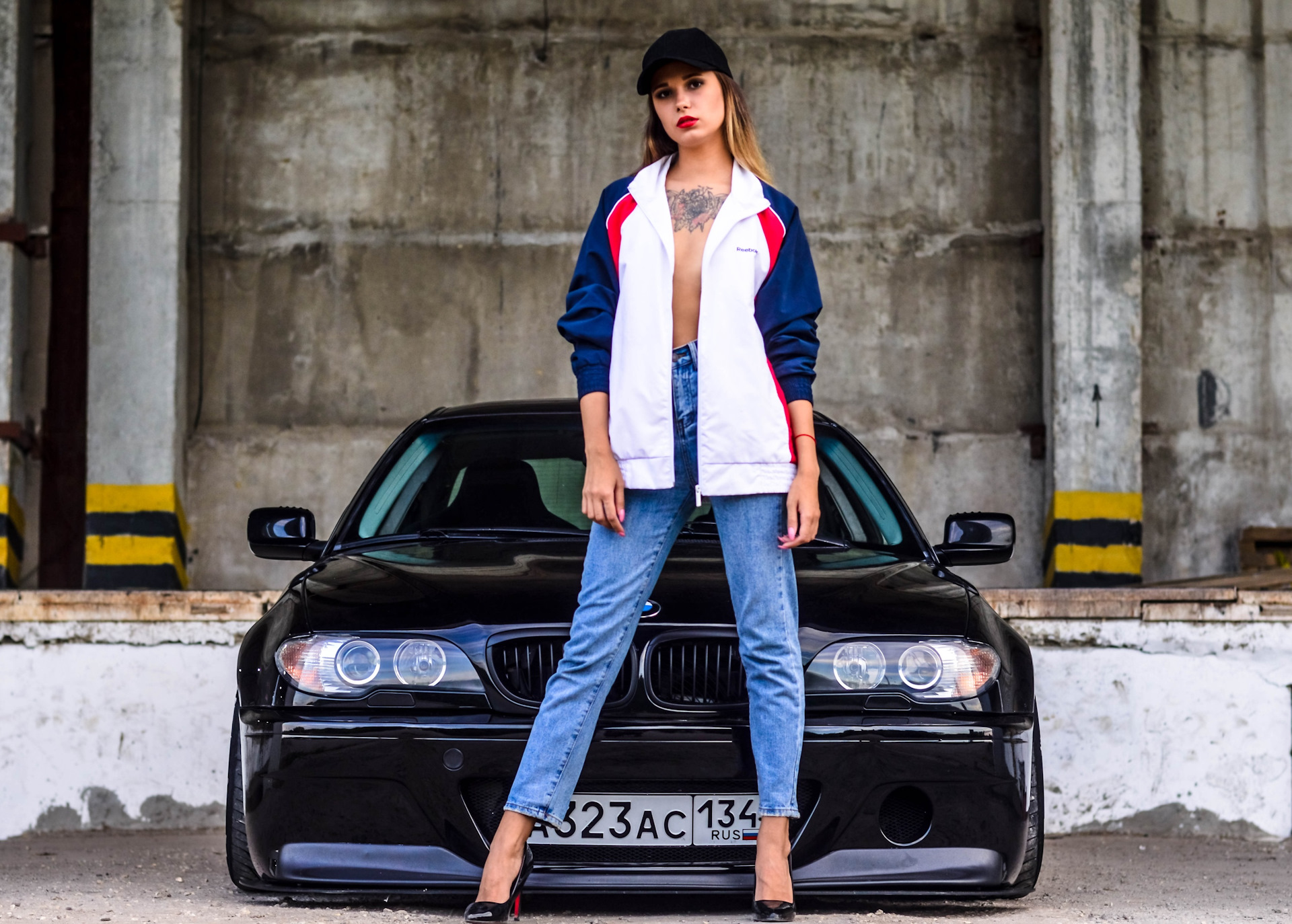 90 здесь. Фотосессия лихие 90е с BMW. БМВ В лихие 90-Drive 2. 134rus девушки.