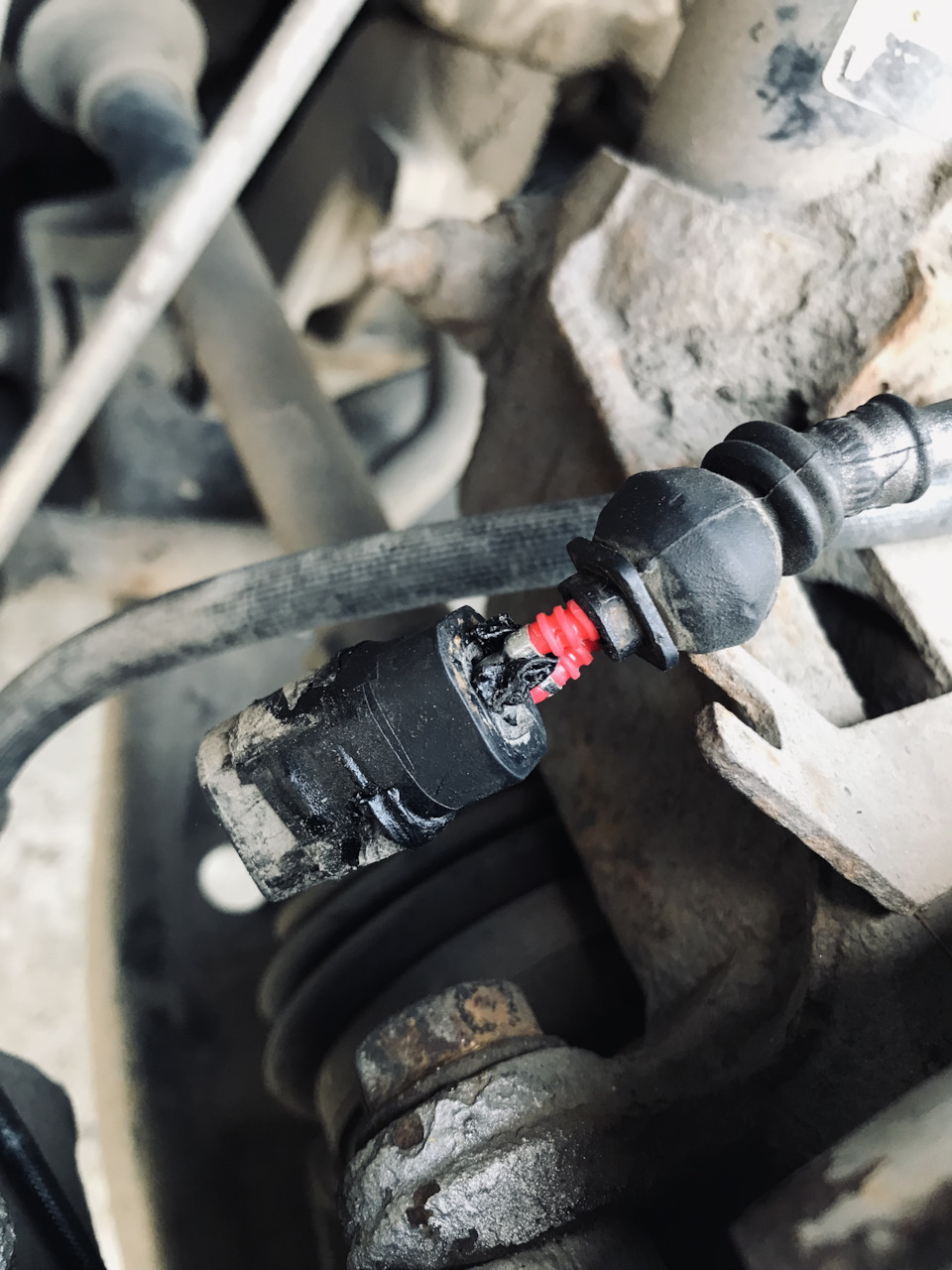 Замены фишки проводки износа колодок — Volkswagen Golf Mk6, 1,4 л, 2010 ...