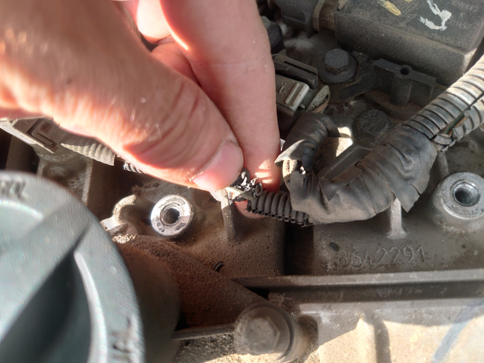 Замер компрессии и замена оплетки проводки на катушки VOLVO S40 T5 МКПП ...