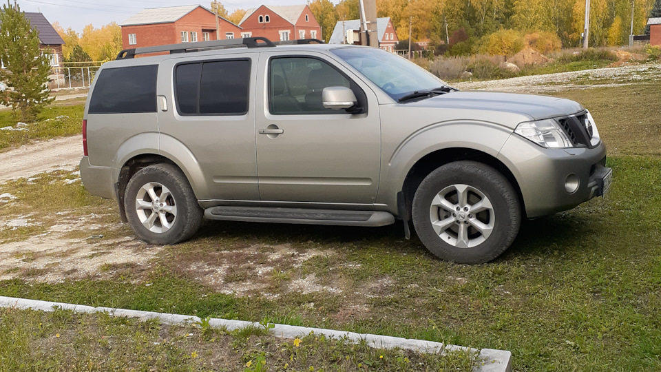 Nissan Pathfinder (3g). Ниссан Патфайндер серый. Ниссан Патфайндер 2.5 дизель.