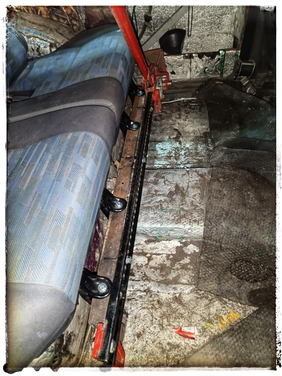 Заднее сиденье от иномарки в Ниву. Часть 2, итоговая. — Lada 4x4 3D, 1 ...