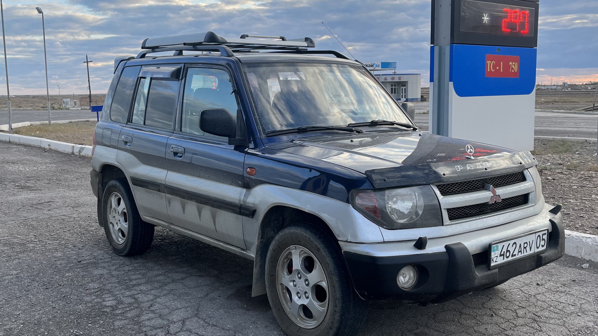 Mitsubishi Pajero iO 1.8 бензиновый 1999 | на DRIVE2