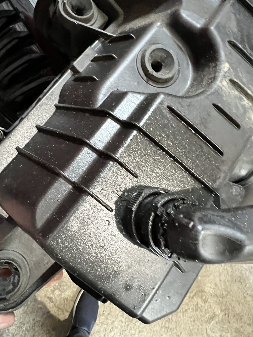 Потек рабочий цилиндр сцепления на MQ250 (02s) — Skoda Octavia A7 Mk3 ...