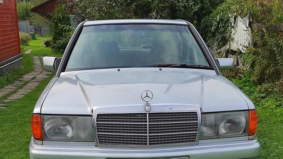 Mercedes-Benz 190 (W201) "Бэби Бон"