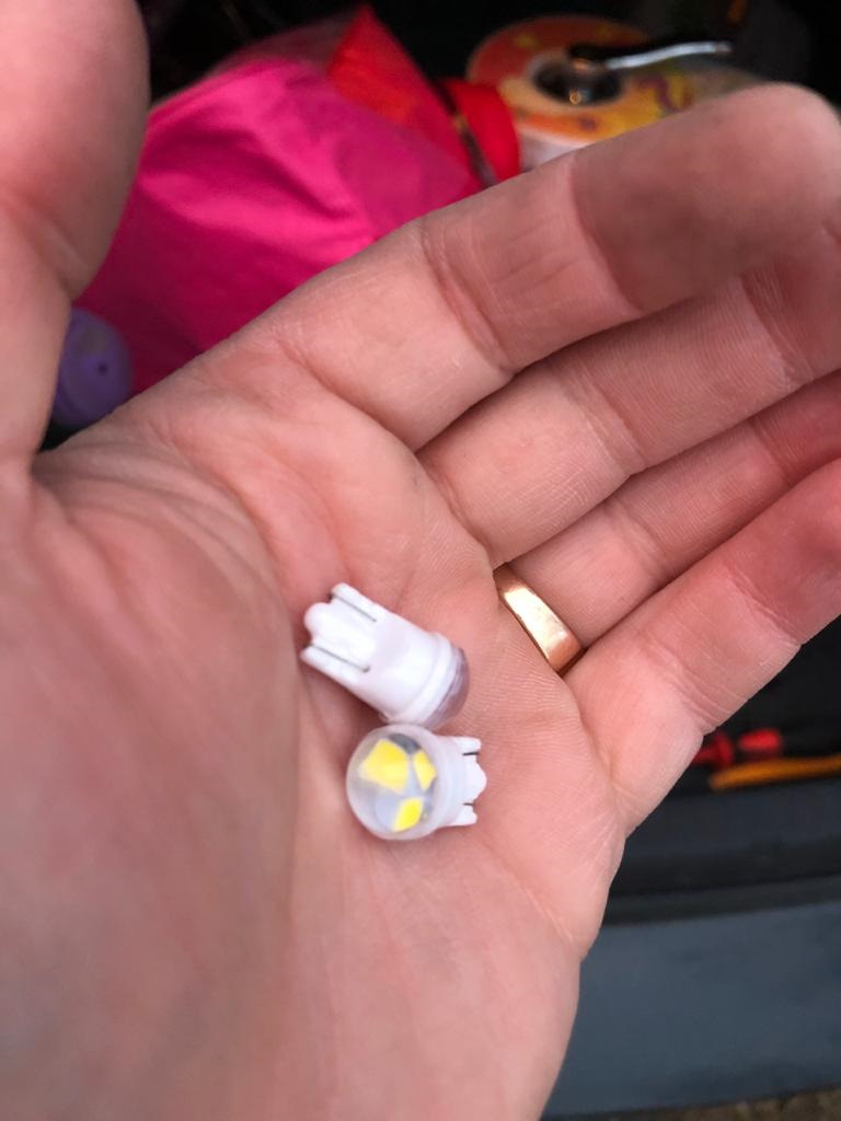 Мелочевка(Ремонт центрального дефлектора, замена лампочек подсветки ...