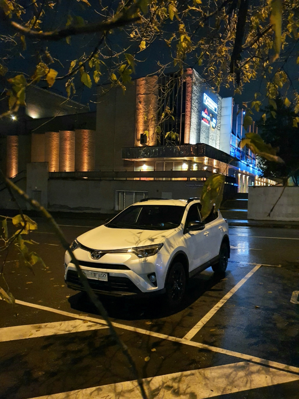 Большой расход топлива — Toyota RAV4 (IV), 2,5 л, 2019 года | наблюдение |  DRIVE2