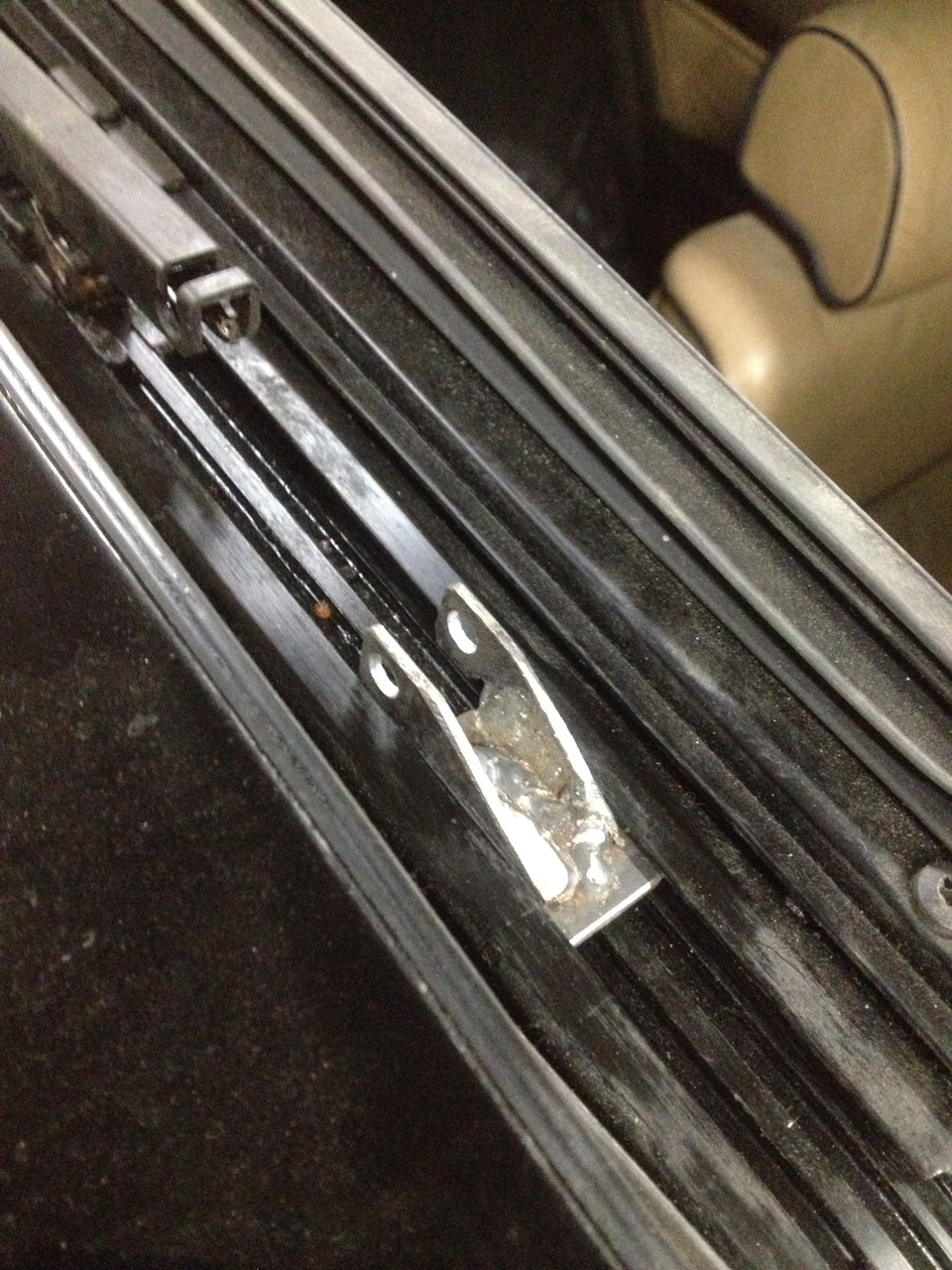 MSAAAgPb9OA 960 Как открыть люк на бмв е39