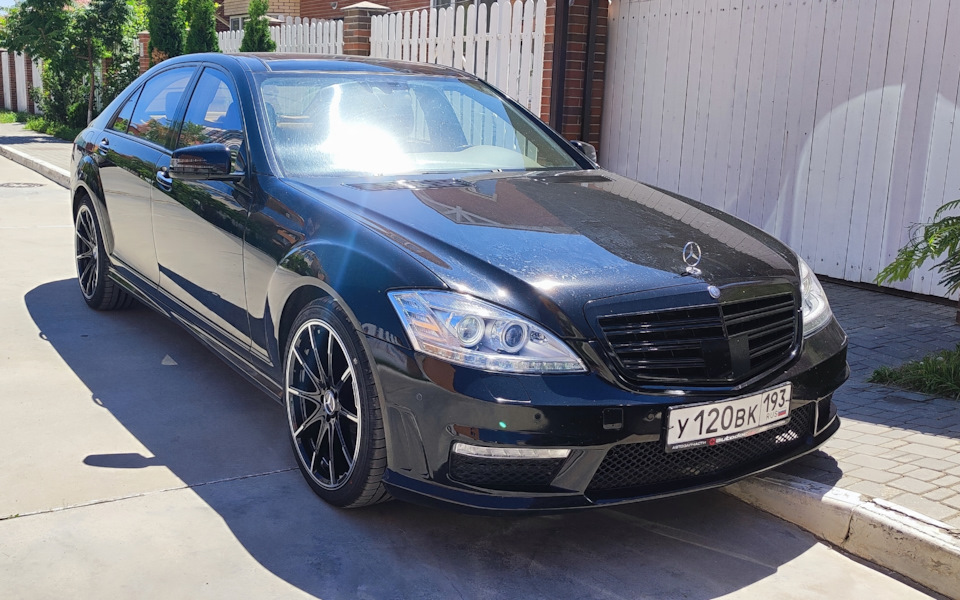 Фото в бортжурнале Mercedes-Benz S-Class (W221)