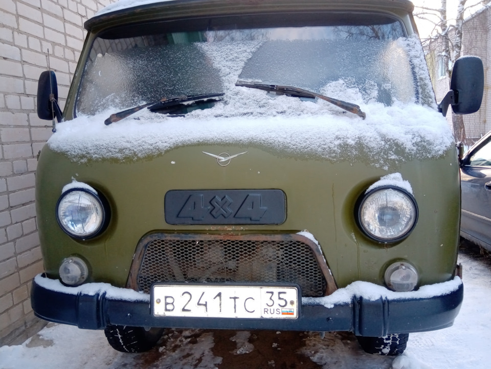 Ободки фар, зеркала, накладка на дверцу радиатора — УАЗ 3303, 2,9 л ...