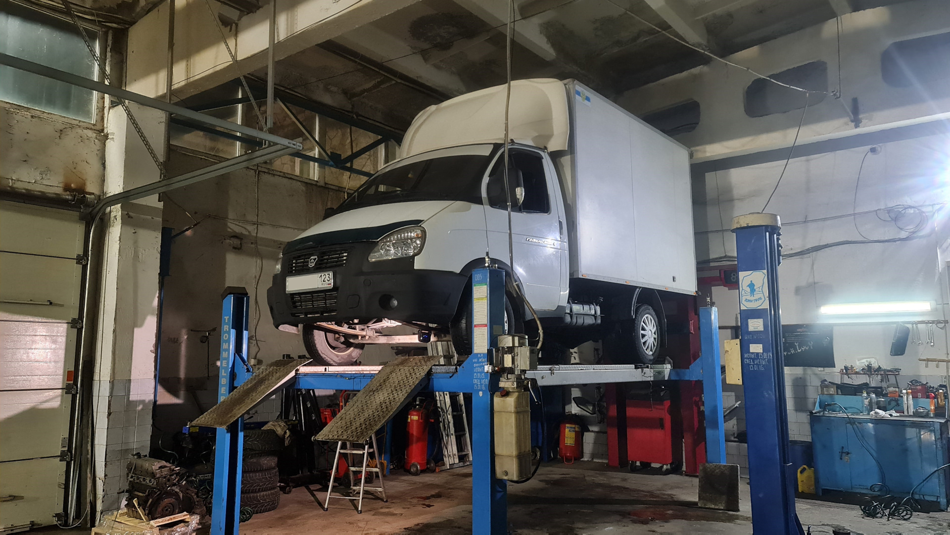 Замена шкворней. Торм. дисков. Масло. — ГАЗ Газель, 2,8 л, 2012 года ...