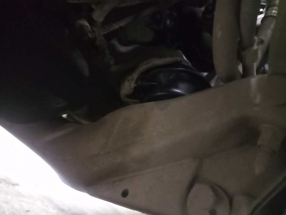 #12 Замена подушек двигателя — Toyota Chaser (90), 2 л, 1995 года ...