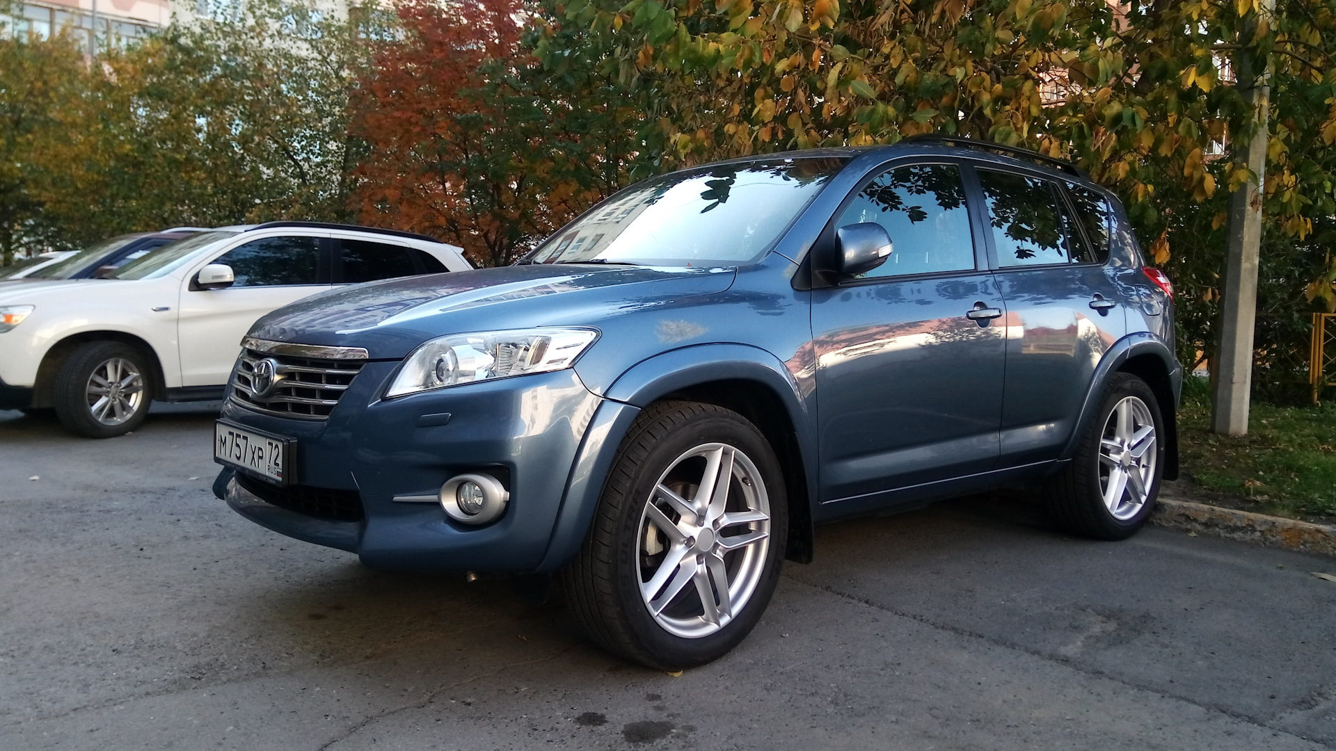 Toyota RAV4 (III) 2.0 бензиновый 2011 | ПроСто РАФиК R20 на DRIVE2