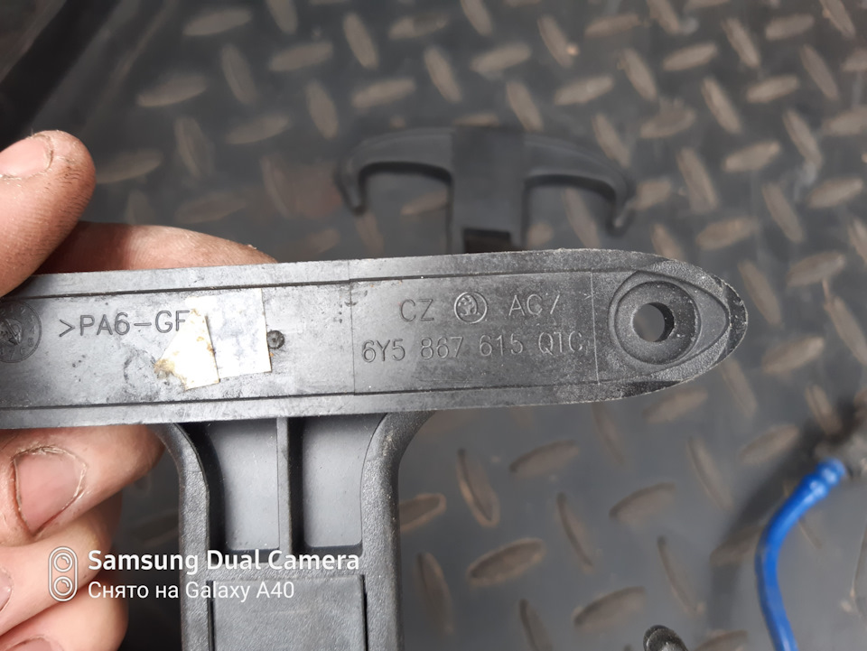 Крючки в багажник — Audi A4 (B6), 1,8 л, 2004 года | аксессуары | DRIVE2
