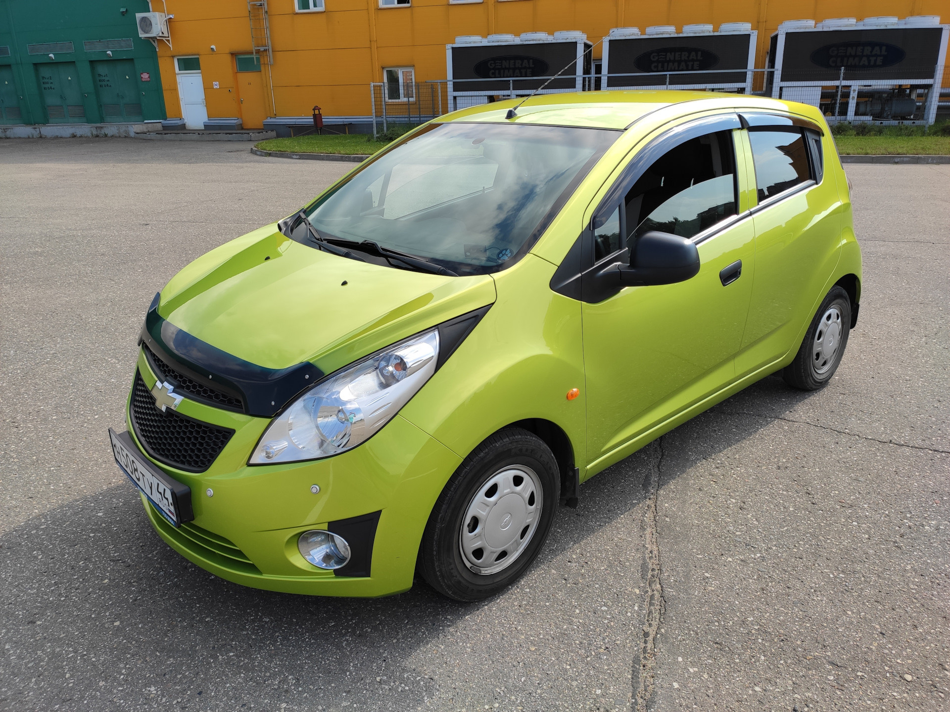 Про спарка. Chevrolet Spark 2012. Chevrolet Spark III. Шевроле Спарк 2012 автомат. Chevrolet Spark 1.0.