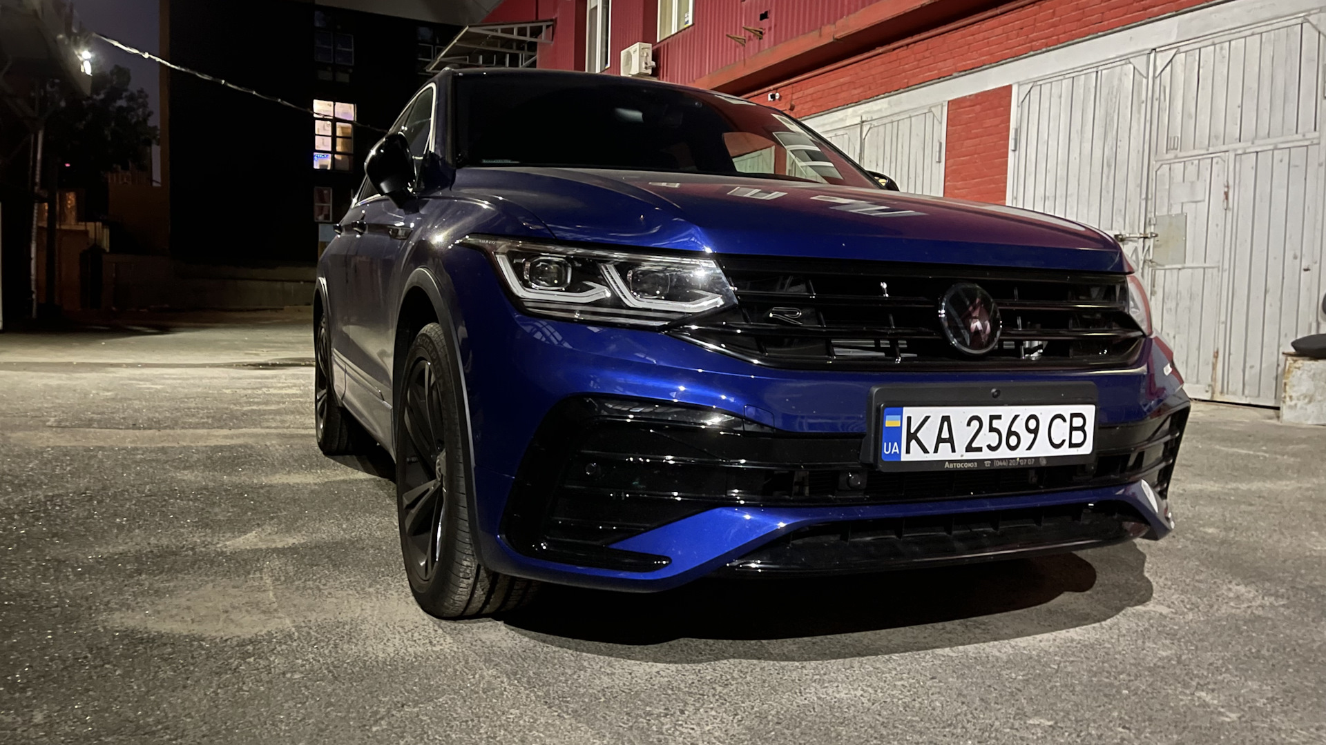 Volkswagen Tiguan (2G) 2.0 бензиновый 2021 | R+, St3, 404 л.с. на DRIVE2