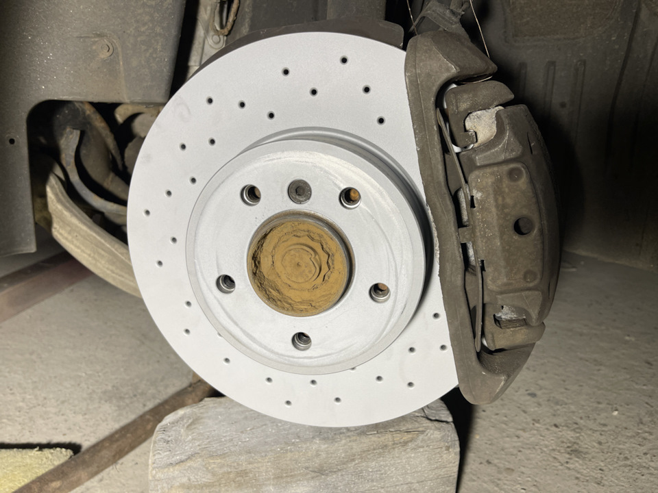 Вот они еще тогда свеженькие) — BMW 5 series (E60)