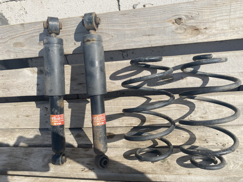 Стойки и пружины задние на Opel Astra G. Б/у | 3 600 ₽ в городе Курск ...