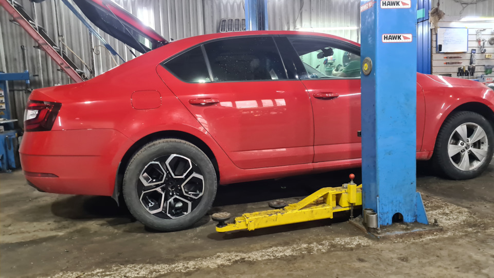 Покупка литых дисков — Skoda Octavia A7 Mk3, 1,6 л, 2018 года ...