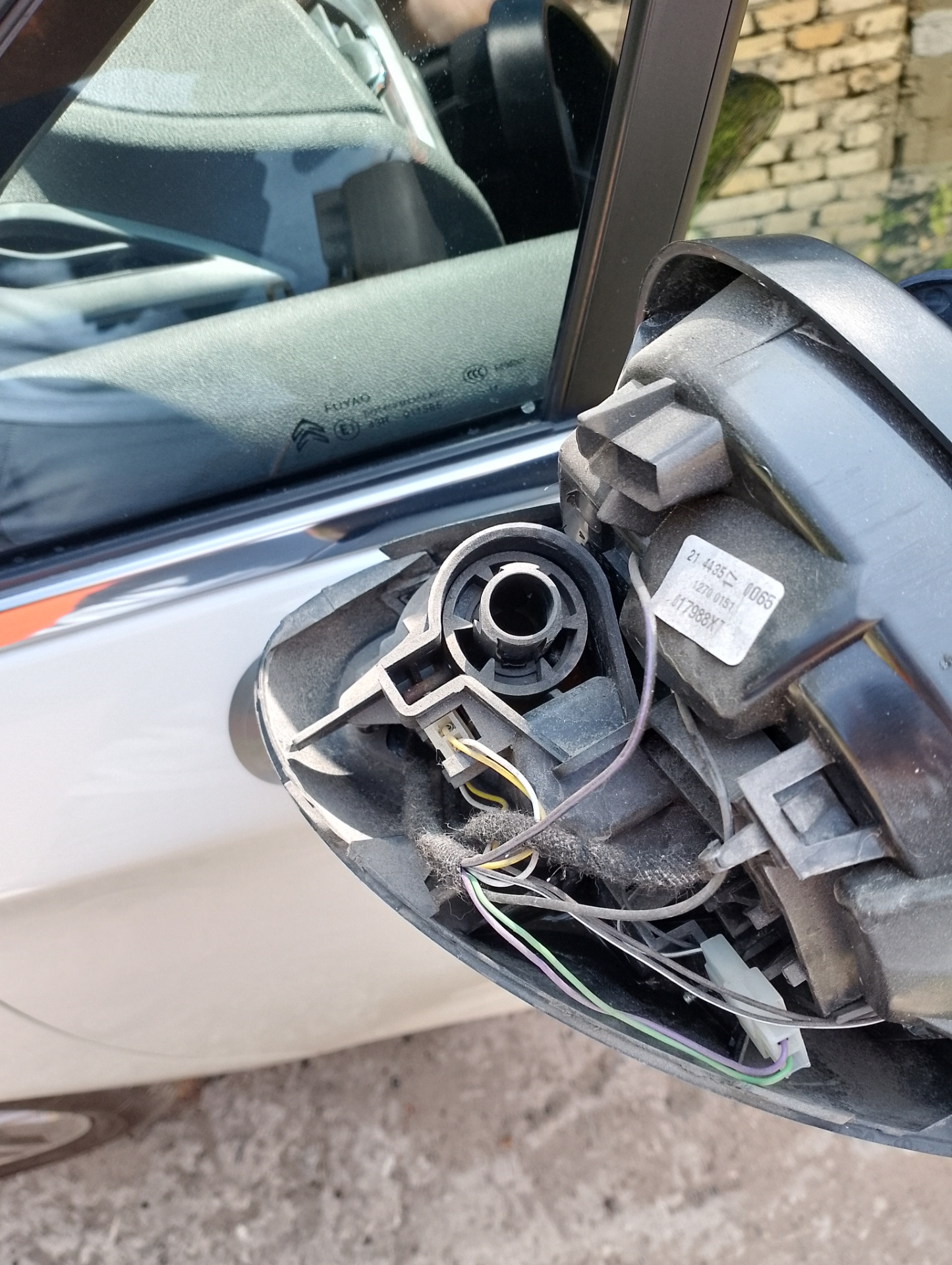 Механизм складывания зеркал загрустил — Citroen C4 L, 1,6 л, 2019 года ...