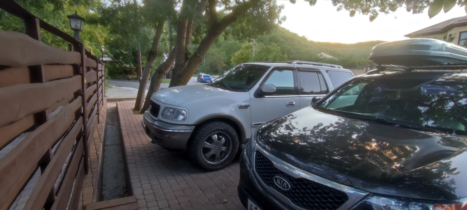 Фото в бортжурнале Ford Expedition (1G)