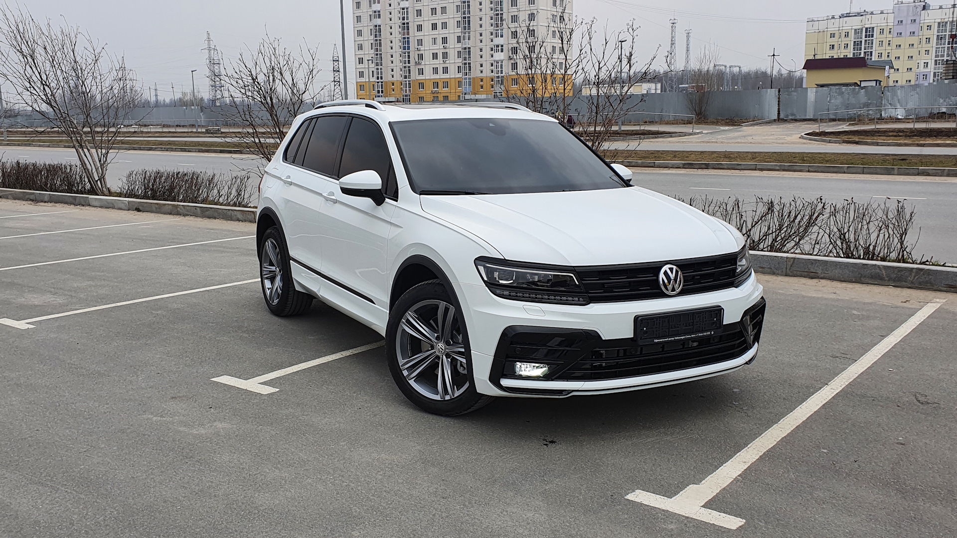 Фольксваген тигуан 2 2018. VAG Tiguan 2000.