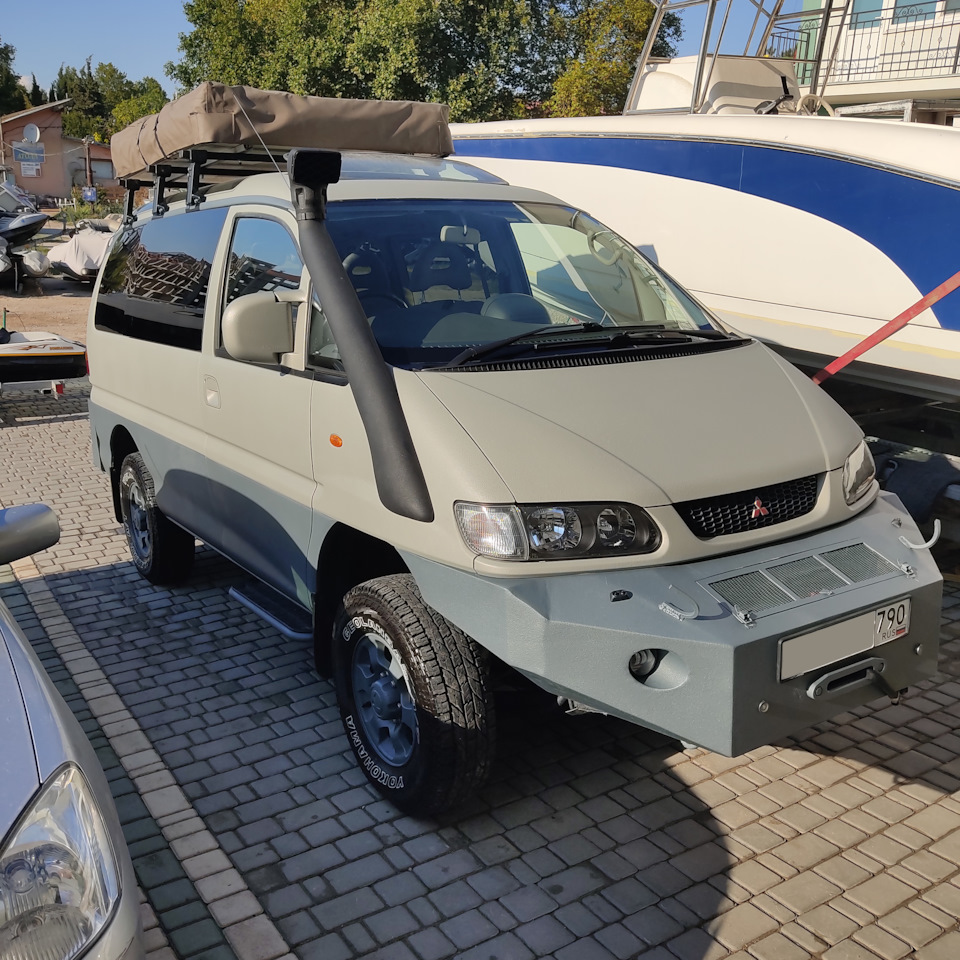 Mitsubishi Delica 