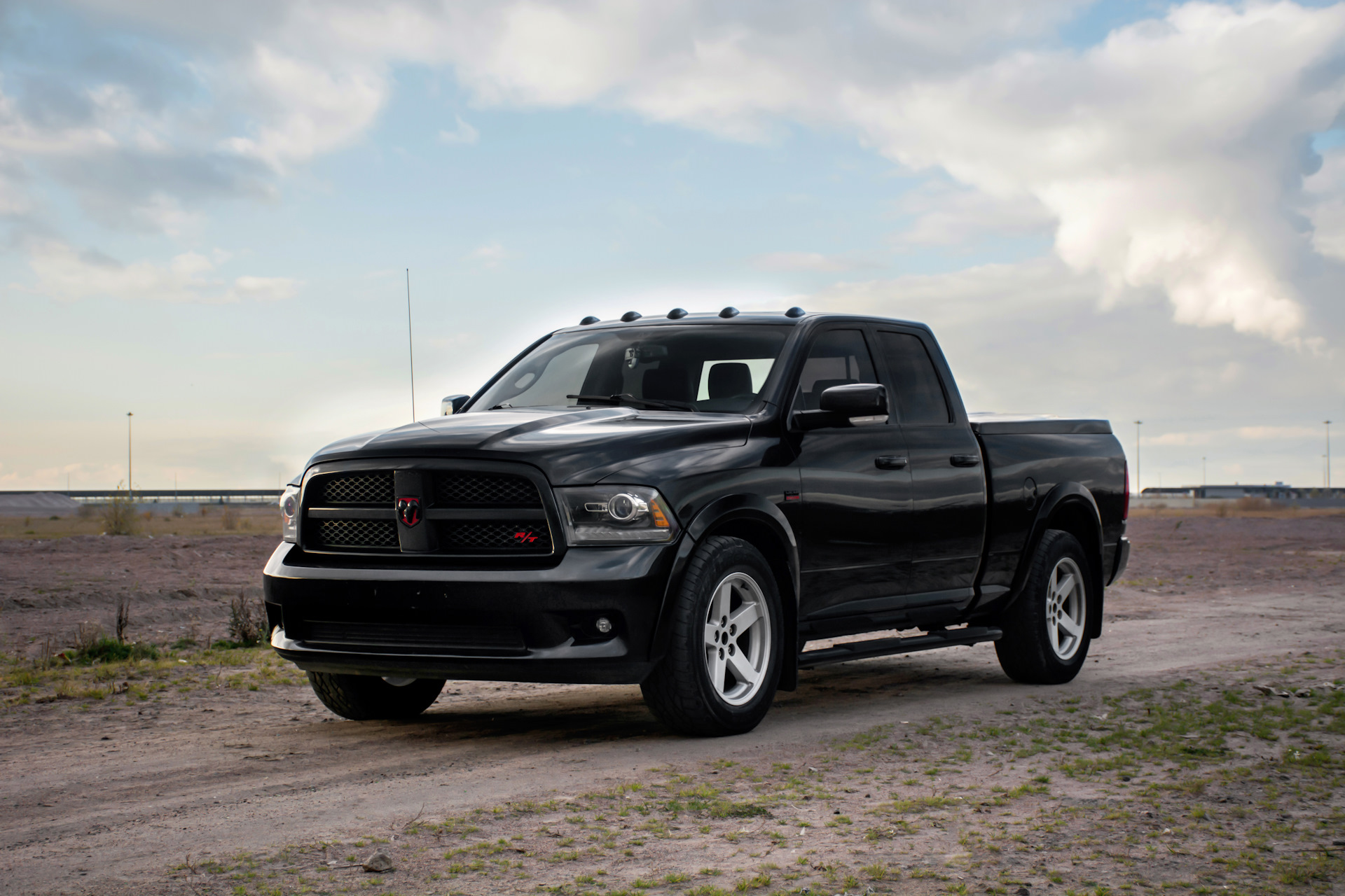 Авито додж рам. Dodge Ram 5.7. Dodge Ram 2014 5.7. Dodge Ram 5.7 2007. Dodge Ram 5,6.