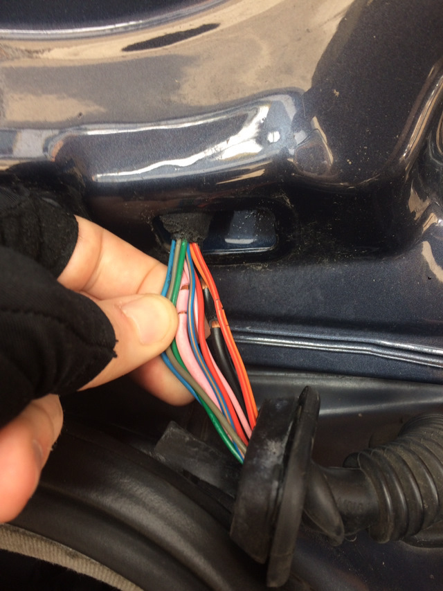 Проводка к крышке багажника — Hyundai Getz, 1,4 л, 2008 года | своими ...