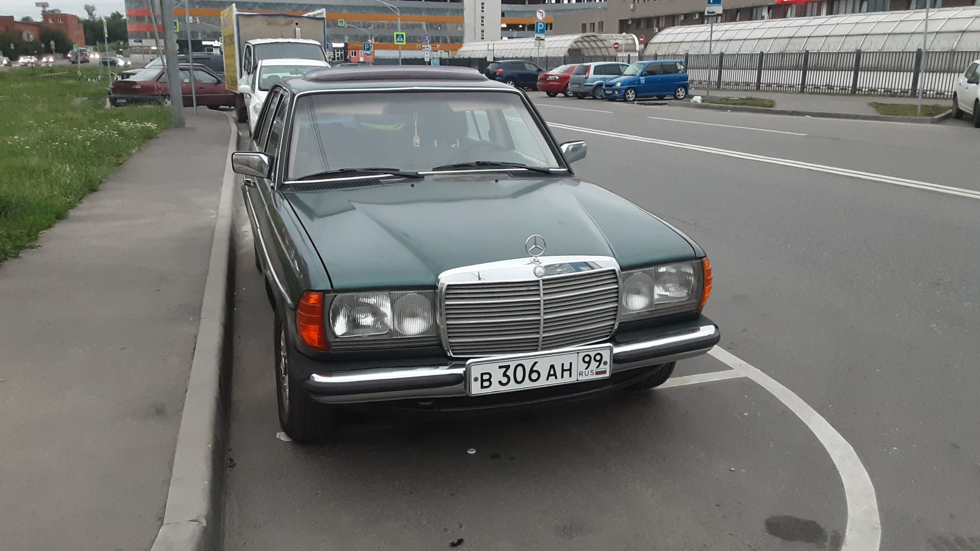 Mercedes-Benz W123 2.0 дизельный 1988 | 200D Прохладный на DRIVE2