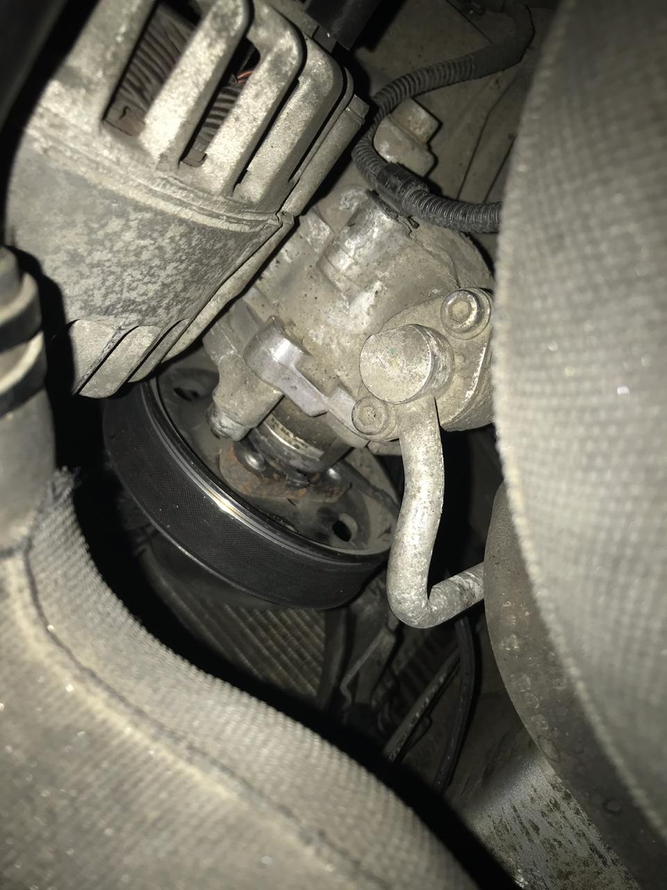 Мой большой epic fail.Снятие генератора, натяжного ролика. Сальник гура ...