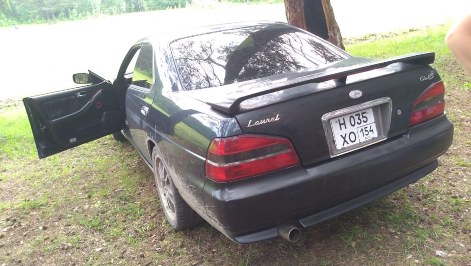 nissan laurel c35 club s