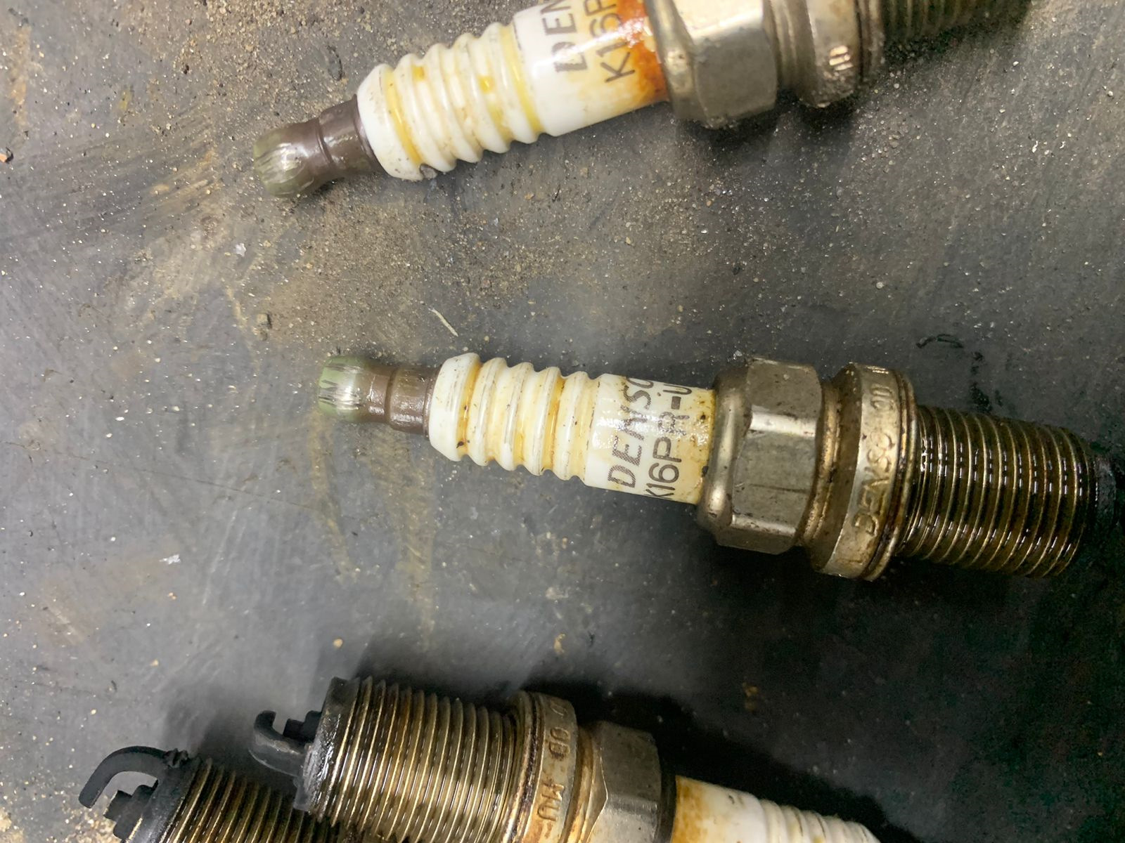 какие свечи стоят на двигателе 1. свечи зажигания 1 zz fe. какие свечи стоят на двигателе 1. рядность свечей на тойота тундра 2007. какие свечи стоят на двигателе 1.