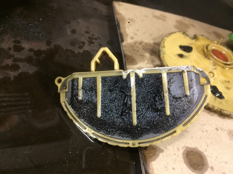 №287 Чистка заборника в баке))) — Audi A6 Avant (C6), 2 л, 2005 года ...