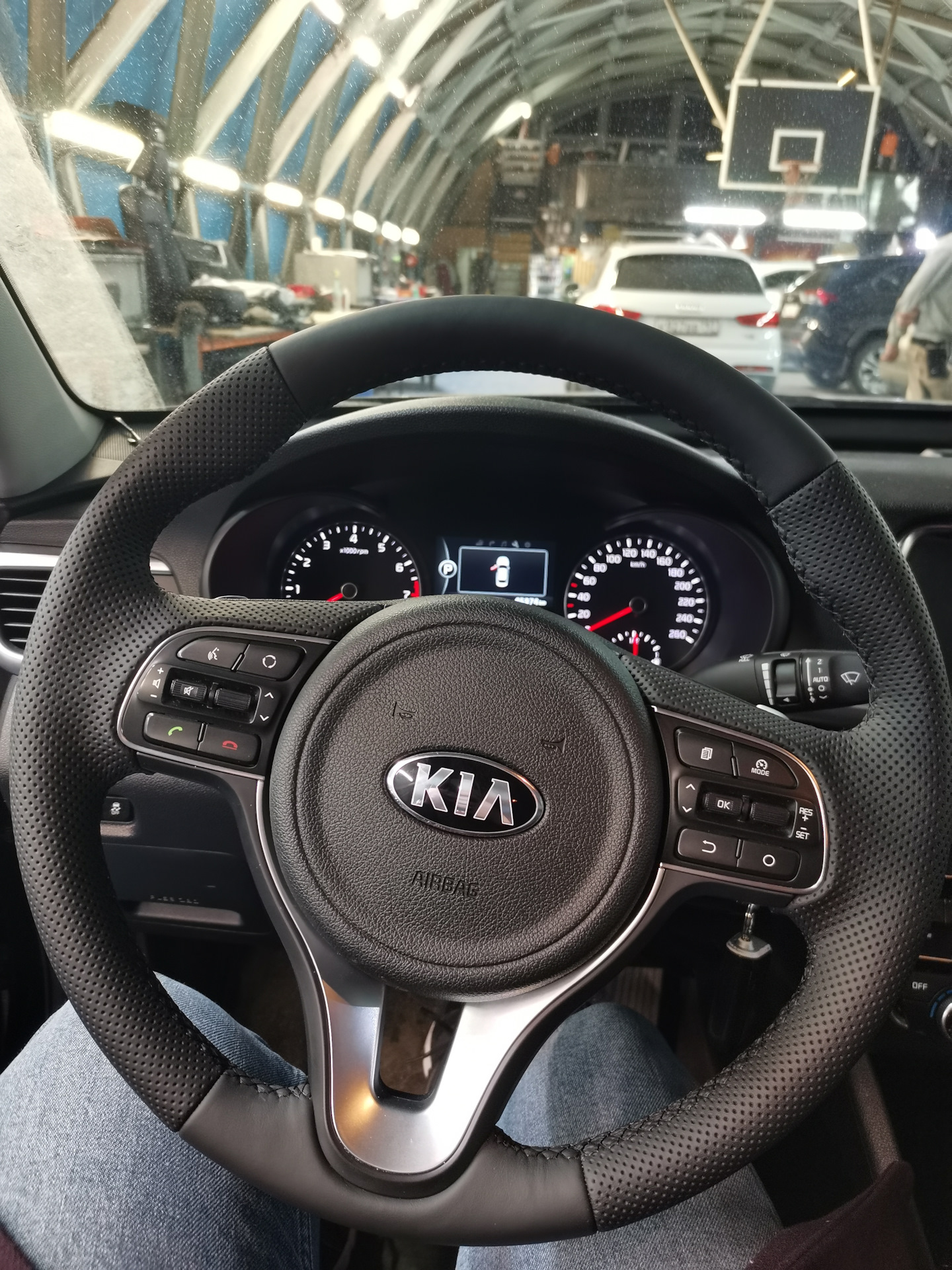 Kia Optima 2016 руль