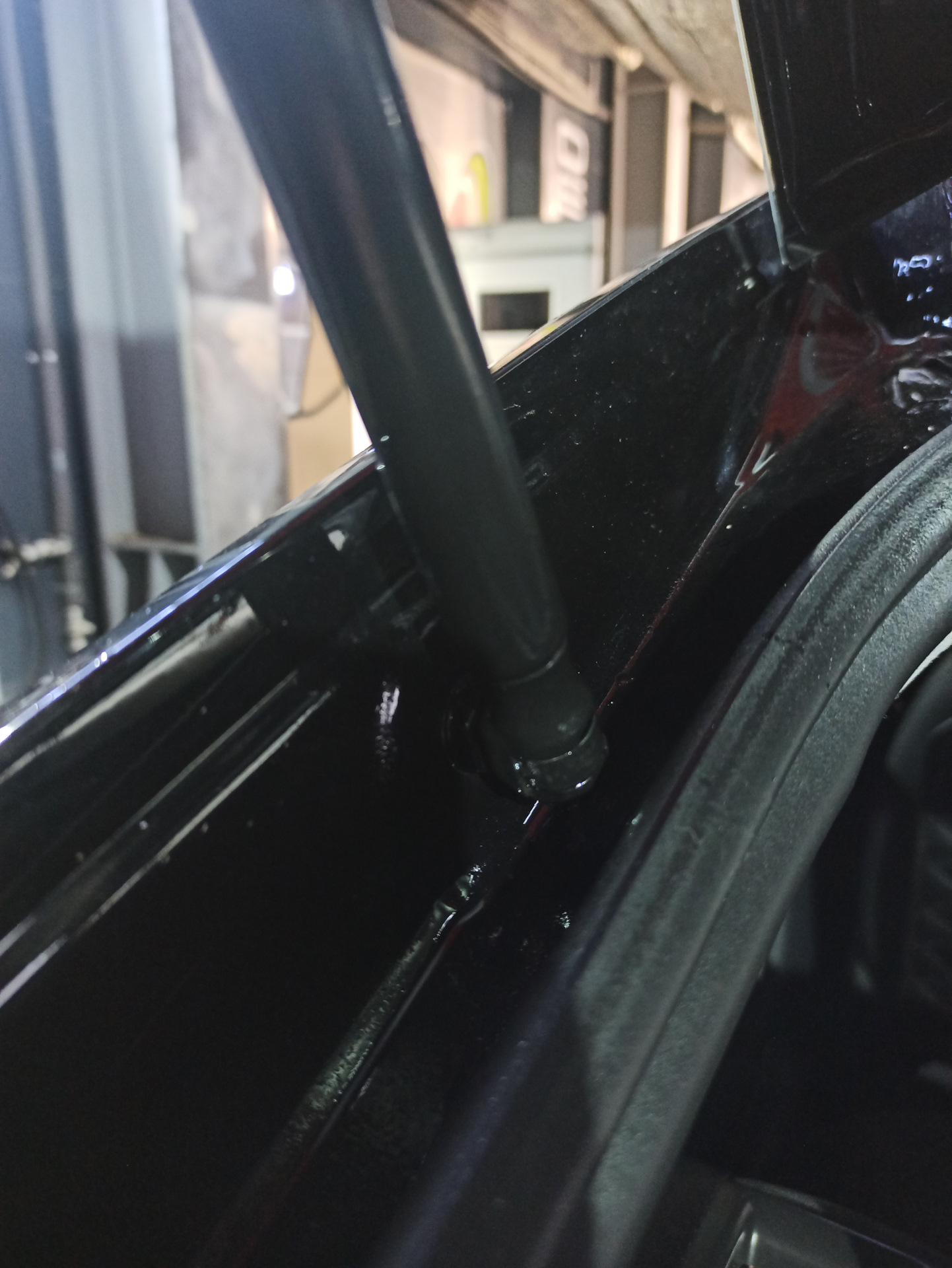 Гремит стойка багажника — Volkswagen Polo liftback, 1,6 л, 2020 года ...