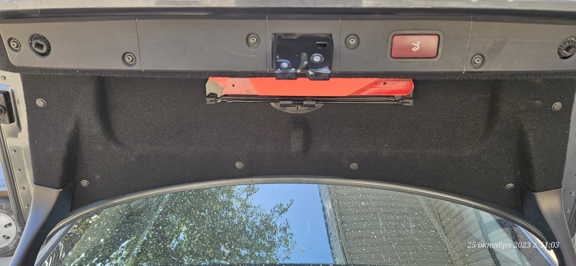 Автоматическое закрывание багажника — Mercedes-Benz E-class (W211), 3,5 ...