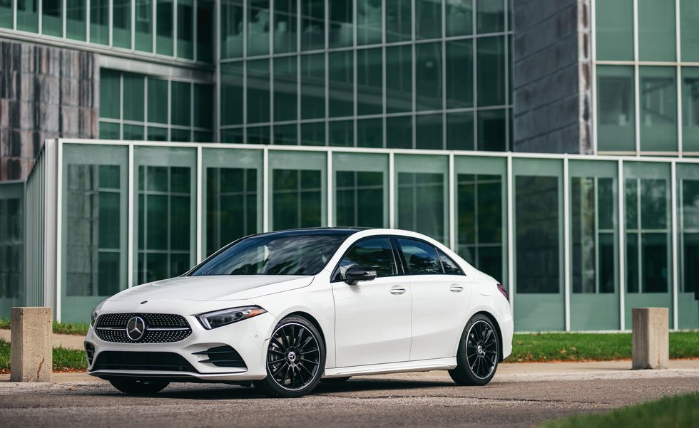 Mercedes-benz a-class 2019. Мерседес а 2019. Мерседес а класс седан 2019. Мерседес а класс 2021 хэтчбек. Mercedes a180 2022.