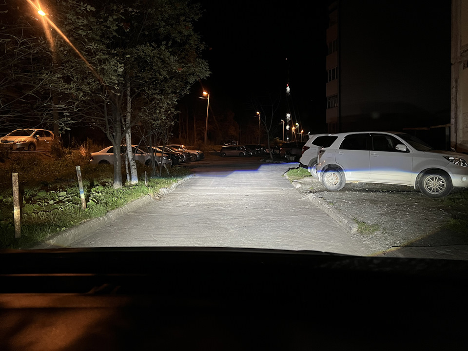 Замена галогеновых ламп на Bi-led линзы в фарах Honda Fit GK3/GK4 ...