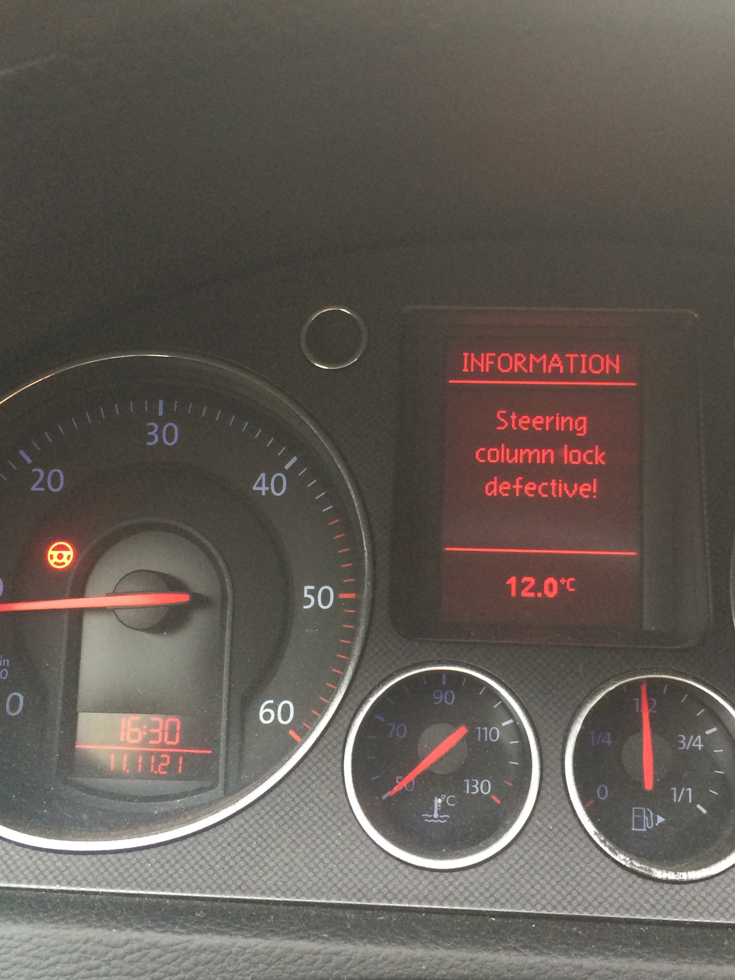 Steering column lock defective! — Volkswagen Passat B6, 2 л, 2007 года